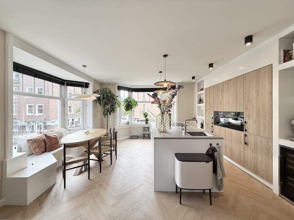 Eendrachtstraat 30-1, Rivierenbuurt, Amsterdam - For Rent
