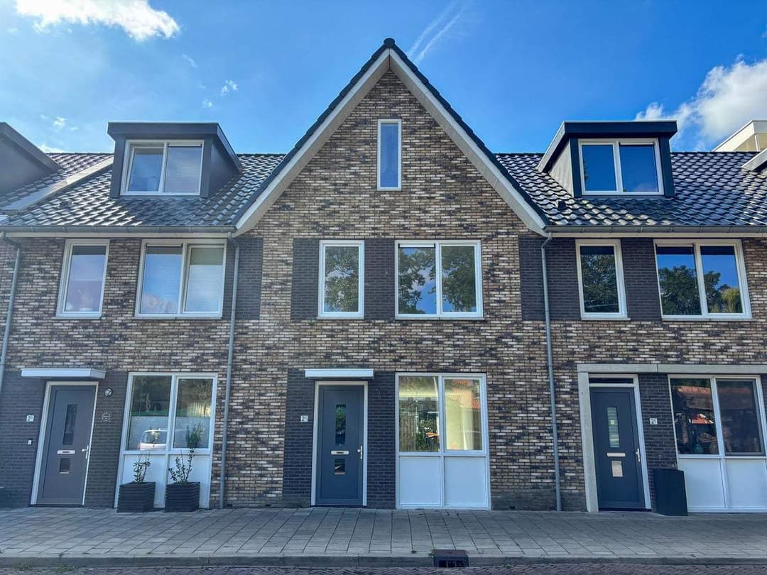 House Vrijburglaan 2 C, Heemskerk - For Rent
