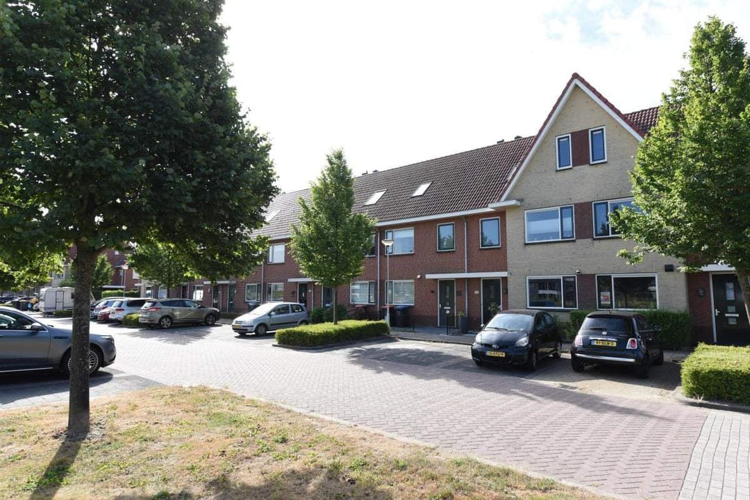 House Saffierlaan, Rhoon - Te Huur