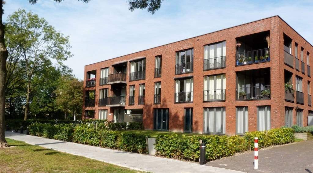 Hoogaarslaan, Zaandam - 2-room Ground-Floor Apartment
