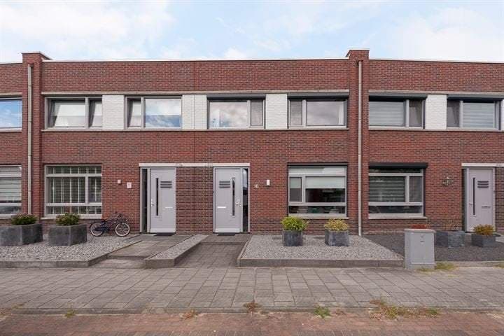 House Vlinder, Veldhoven - For Rent