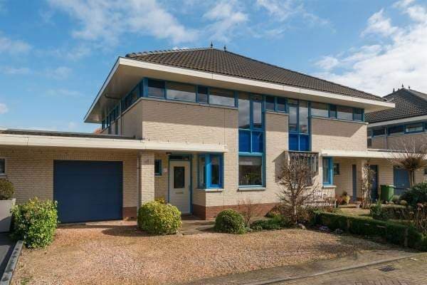 House Elbe, Nieuwerkerk aan den IJssel - À louer