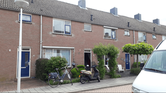 Piet van der Veldenstraat 46, Roelofarendsveen - Familienhaus
