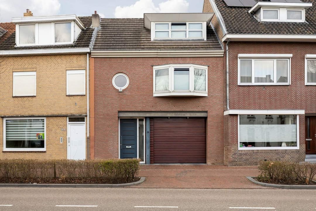Maison Mitoyenne Rijksweg Noord 86, Sittard - À Louer