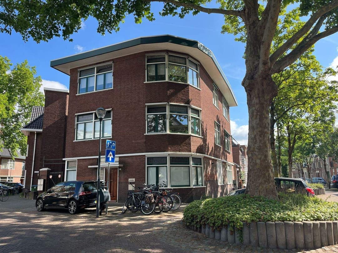 Apartamento de 3 habitaciones Dr. van Mierlostraat 37-C, Breda