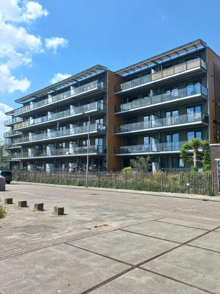 Studio Apartment Persoonsdam, Rotterdam - For Rent