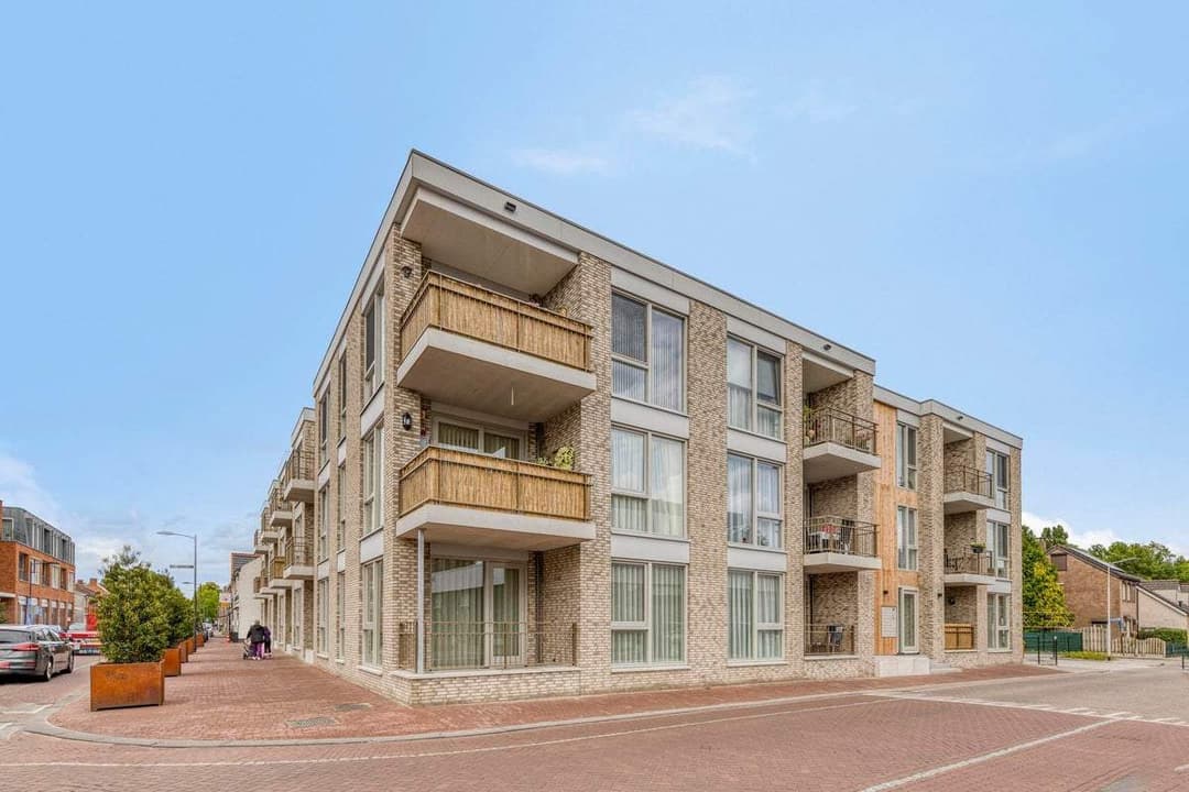 Flat Breestraat, Putte - For Rent