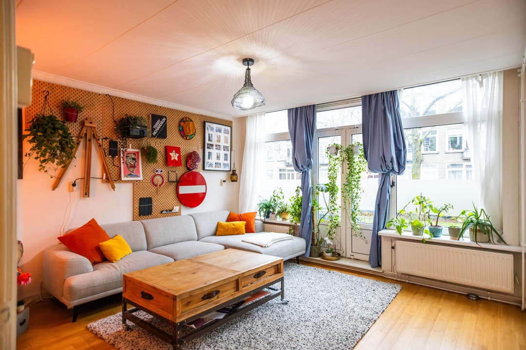 Furnished Apartment Anna van Burenstraat, Amsterdam - For Rent
