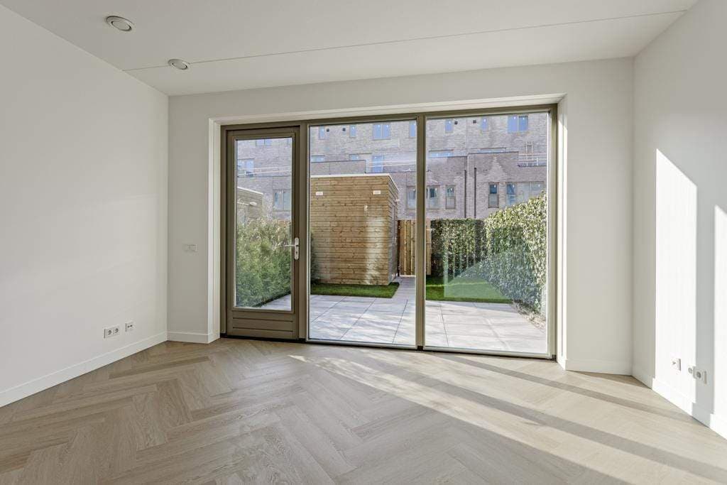 Beaumont Splitlevel Huis, Europalaan 523, Almere - Te Huur