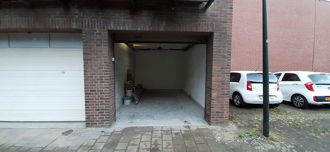 Garagebox Oosthavenkade 33-D, Vlaardingen - Te Huur