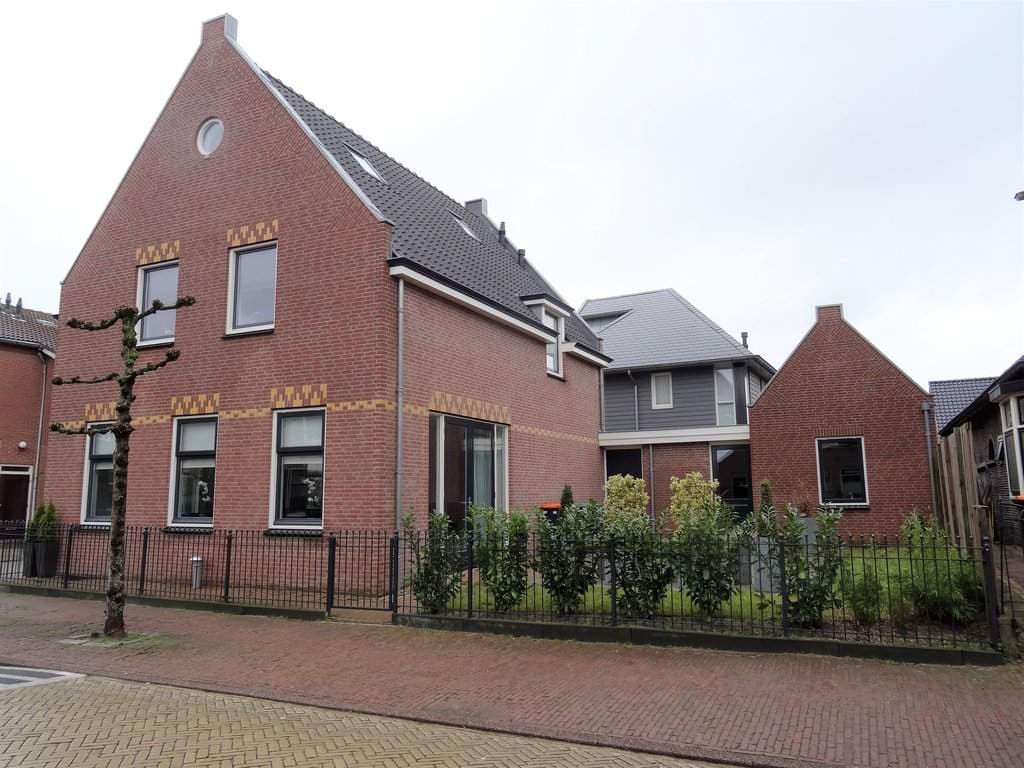 Detached House Dorpsstraat 115, Bunschoten-Spakenburg - For Rent