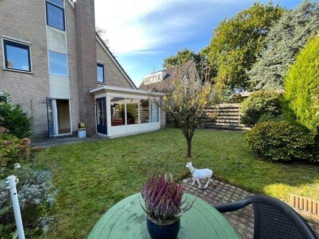 Casa Kloosterlaan, Bergen (NH) - Villa adosada