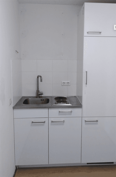 Apartment Bronbeeklaan, Arnhem — 2 Rooms, 43 m²