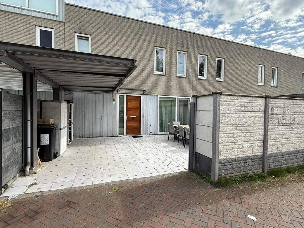 House Eliza van Calcarstraat, Amsterdam - For Rent