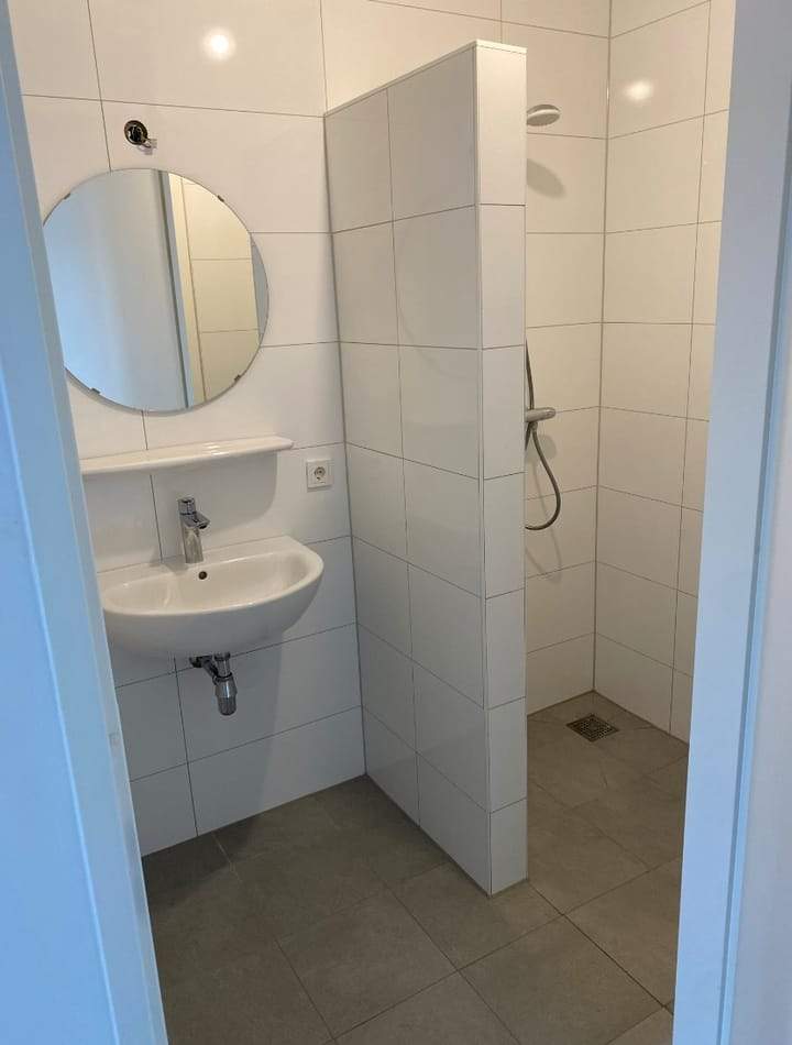 Apartment Ernst Casimirstraat 32, Roermond