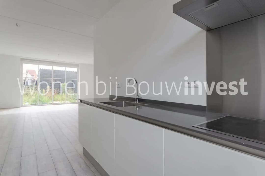 Laan van Norfolk 9, Hoofddorp - 5-room Corner House