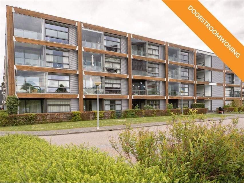 Senior Apartment Het Ravelijn 290, Stadshart, Lelystad - For Rent