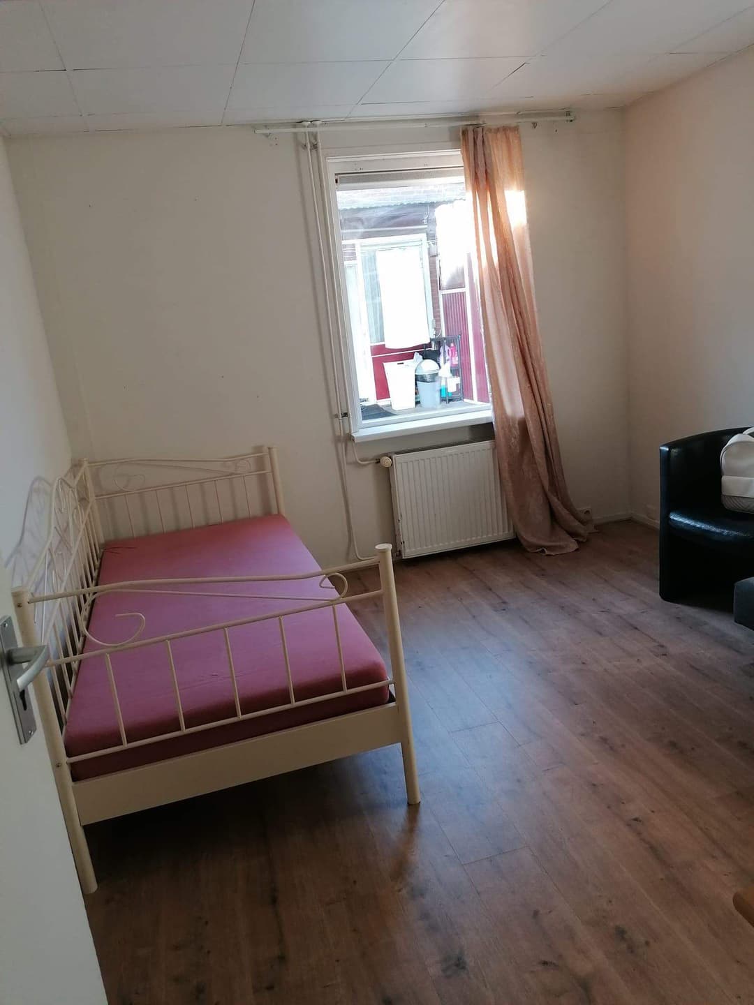 Ongemeubileerde Kamer Venestraat, Nijkerk - Te Huur