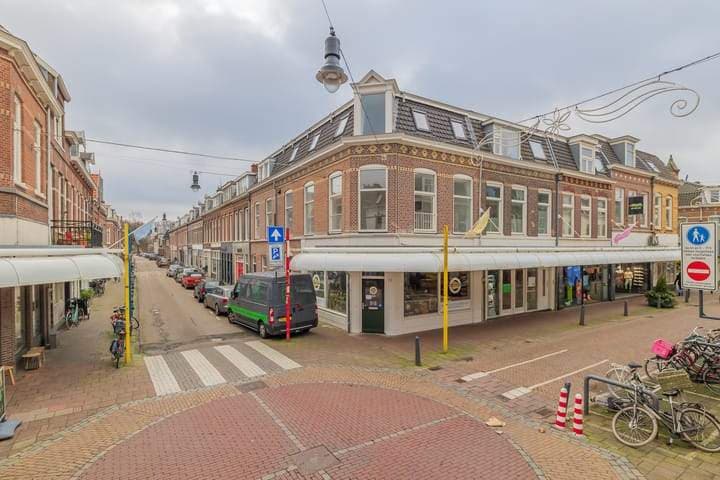Three-Room Apartment, Paul Krugerstraat, Haarlem - For Rent