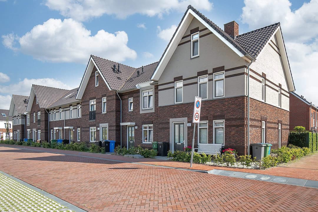 Vossenzoom 299, Pijnacker - Einfamilienhaus