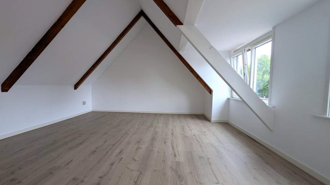 Flat Hoofdstraat, Hoogezand - Te Huur