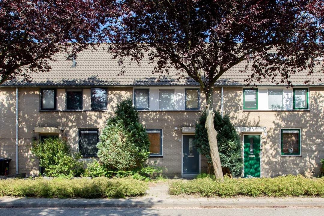 House Oliver Hardystraat, Almere - For Rent