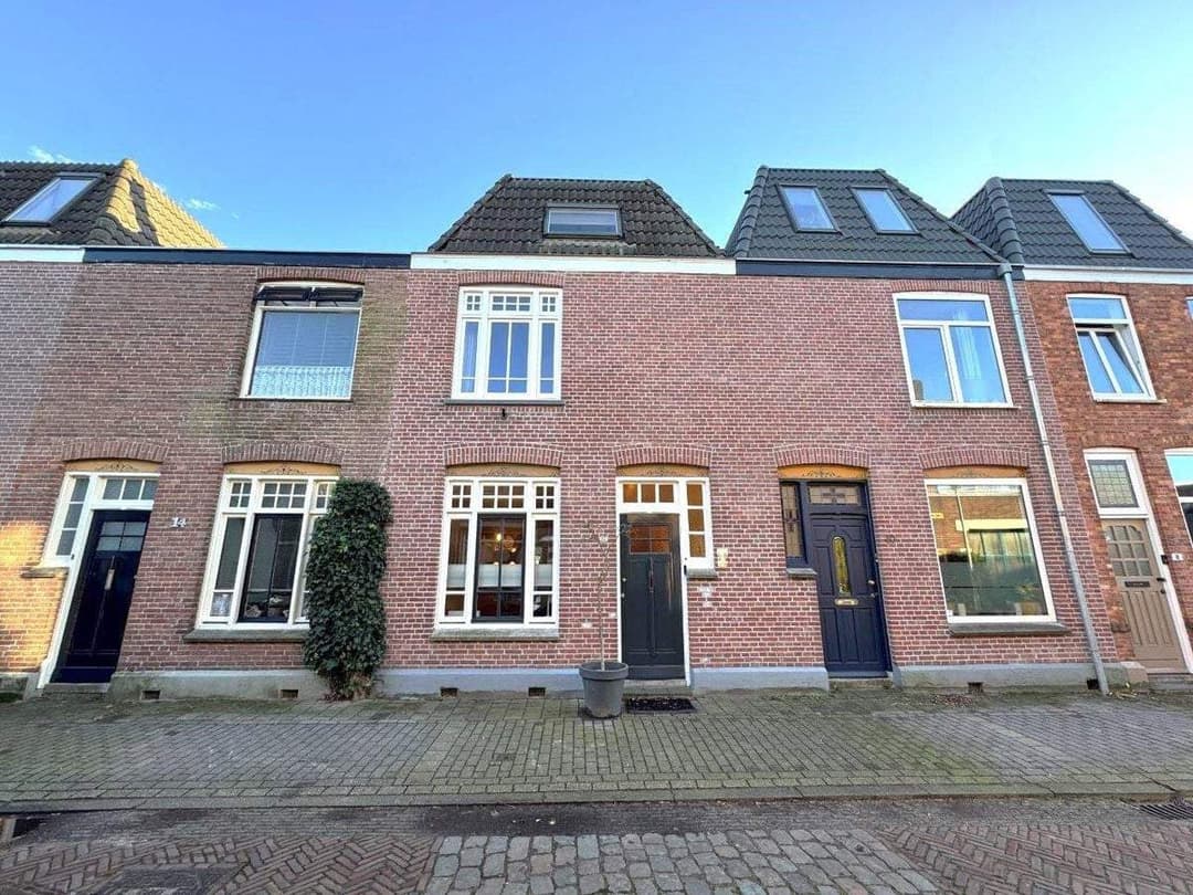 Maison de la rue Van Duijvenvoordestraat, Breda - À Louer