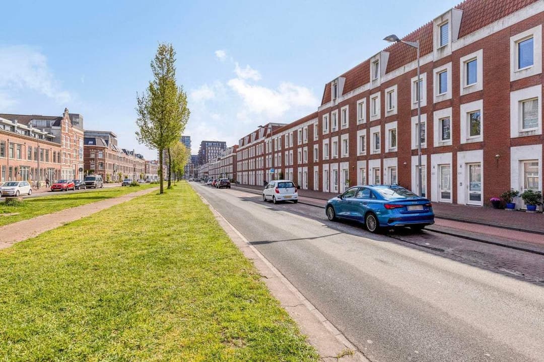 Flat Brede Hilledijk 638, Rotterdam - Te Huur