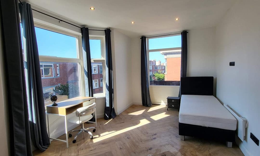 Kamer Abrikozenstraat, Den Haag - Te Huur