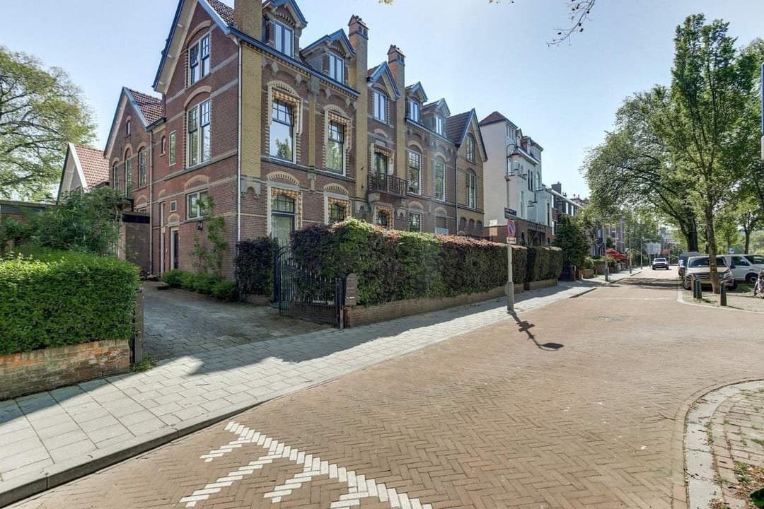 Flat Johan van Oldenbarneveltlaan, Den Haag - Te Huur