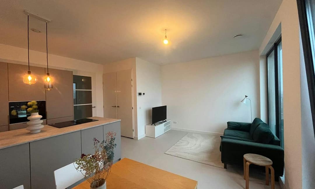 Appartement in Lutonhof, Amsterdam - Te Huur