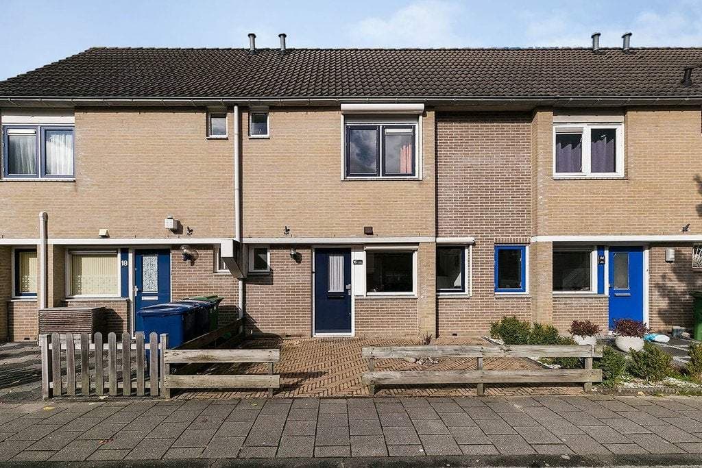 Casa Mahlerstraat, Almere - En Alquiler