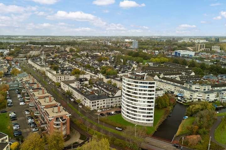 Penthouse Tine van Dethstraat, Leiden - For Rent