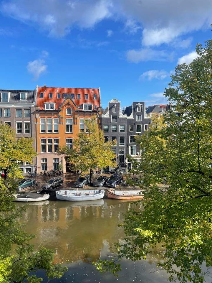 Keizersgracht 568-C, Amsterdam – 2-Bedroom Furnished Apartment