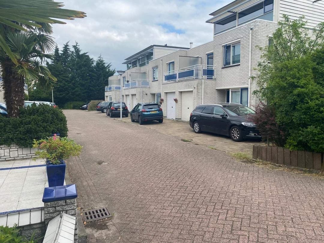 Huis Ir. van der Sluijsplantsoen, Den Haag - Te Huur