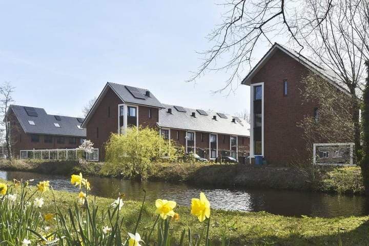 Family House Veurse Achterweg, Leidschendam - Te huur