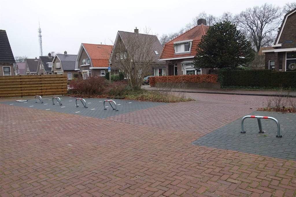 Parkeerplaats Kapelstraat, Emmen - Te Huur