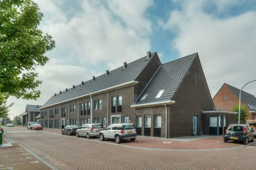 Madelief 24, Pijnacker - Einfamilienhaus