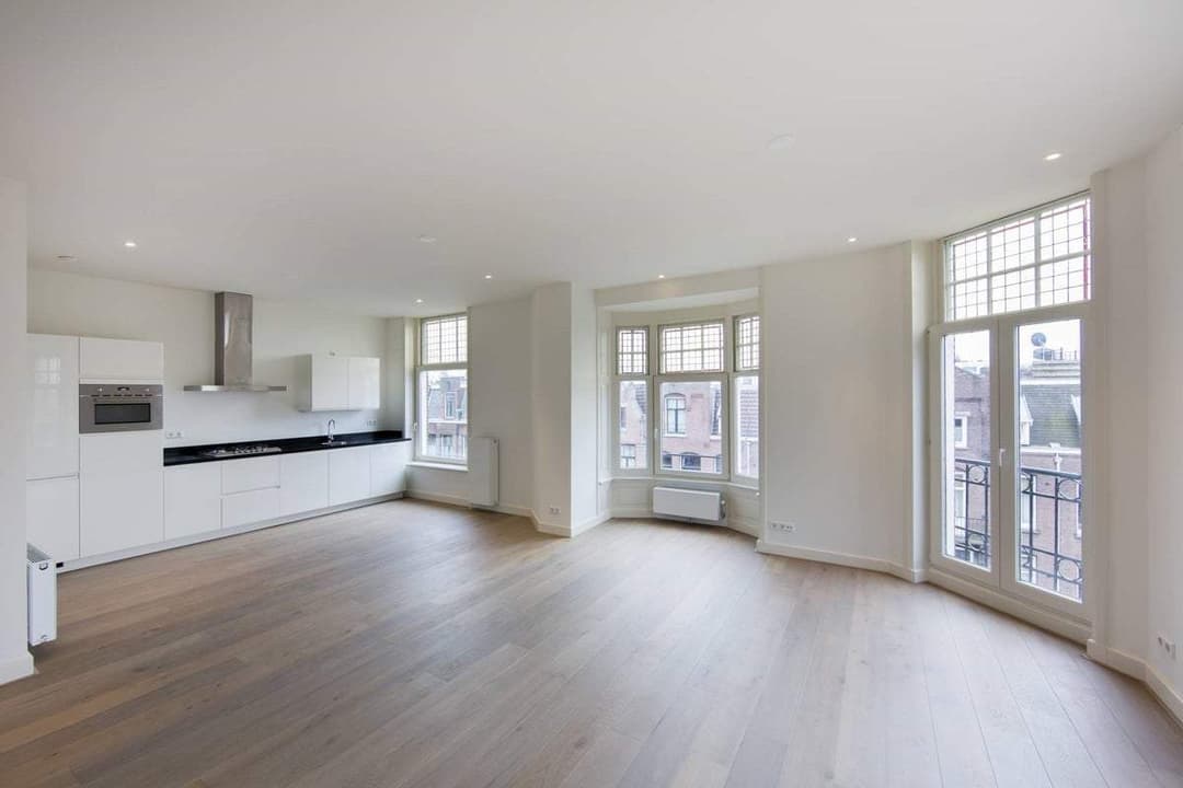Flat Koninginneweg, Amsterdam - For Rent