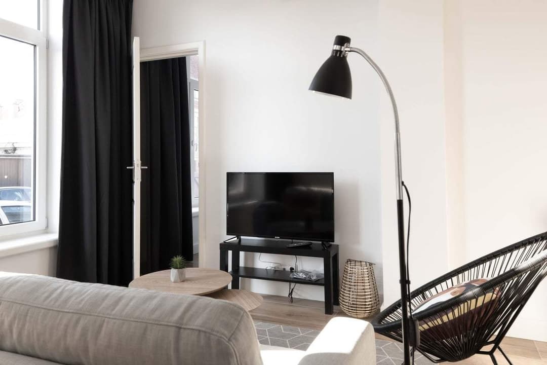 Flat Westduinweg, The Hague - Furnished
