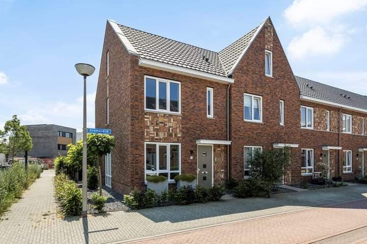 Vier-slaapkamerwoning aan Dromerdijk, Arnhem - Te huur