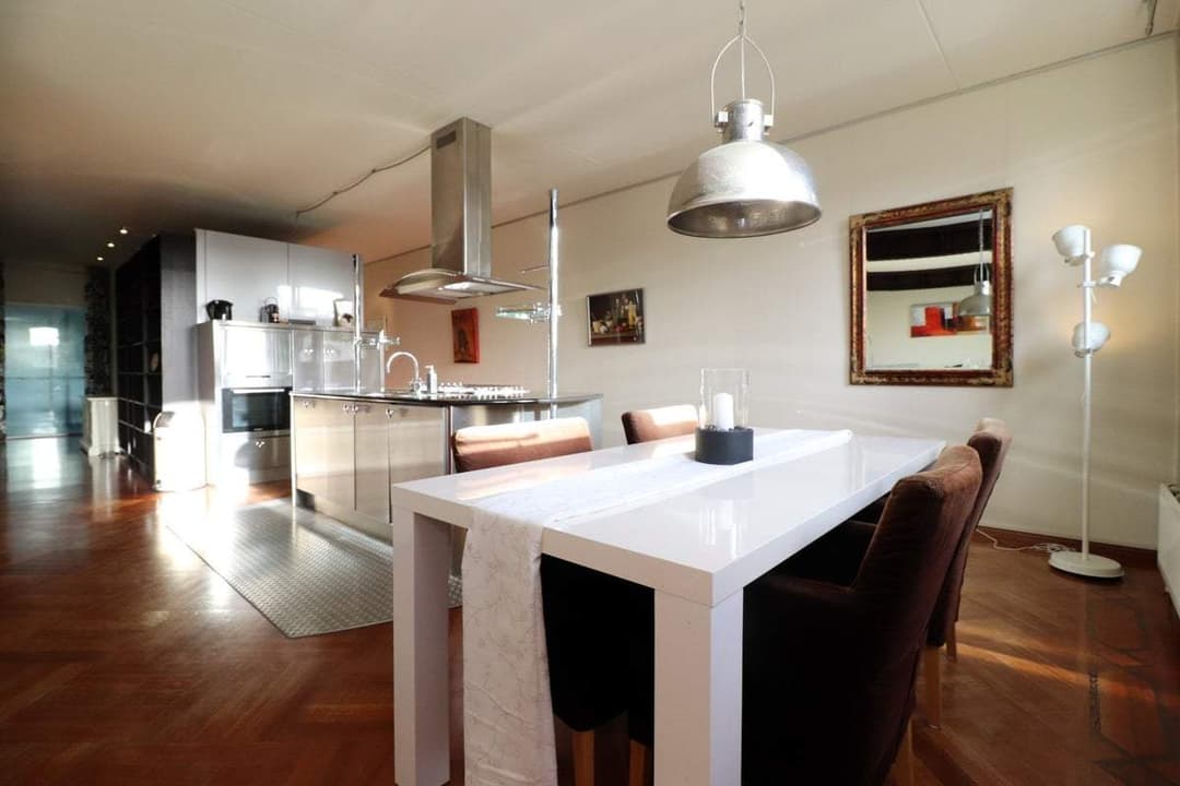 Flat Handelsplein 22, Rotterdam - Te Huur