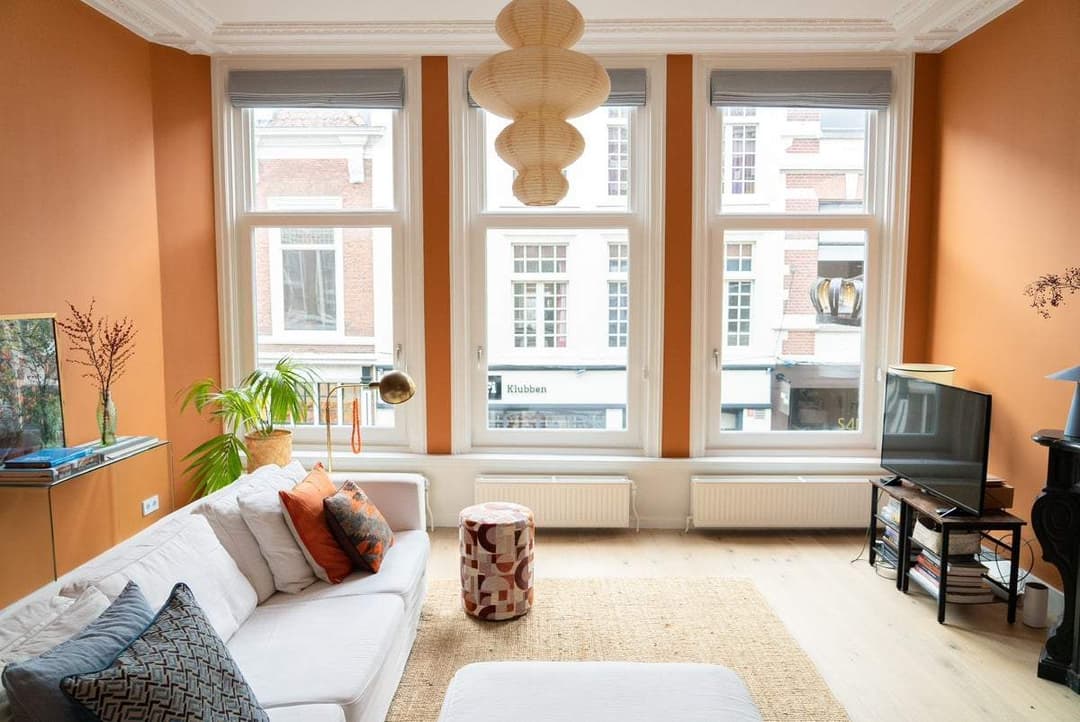 Flat Noordeinde 113, The Hague - Upper Floor Apartment