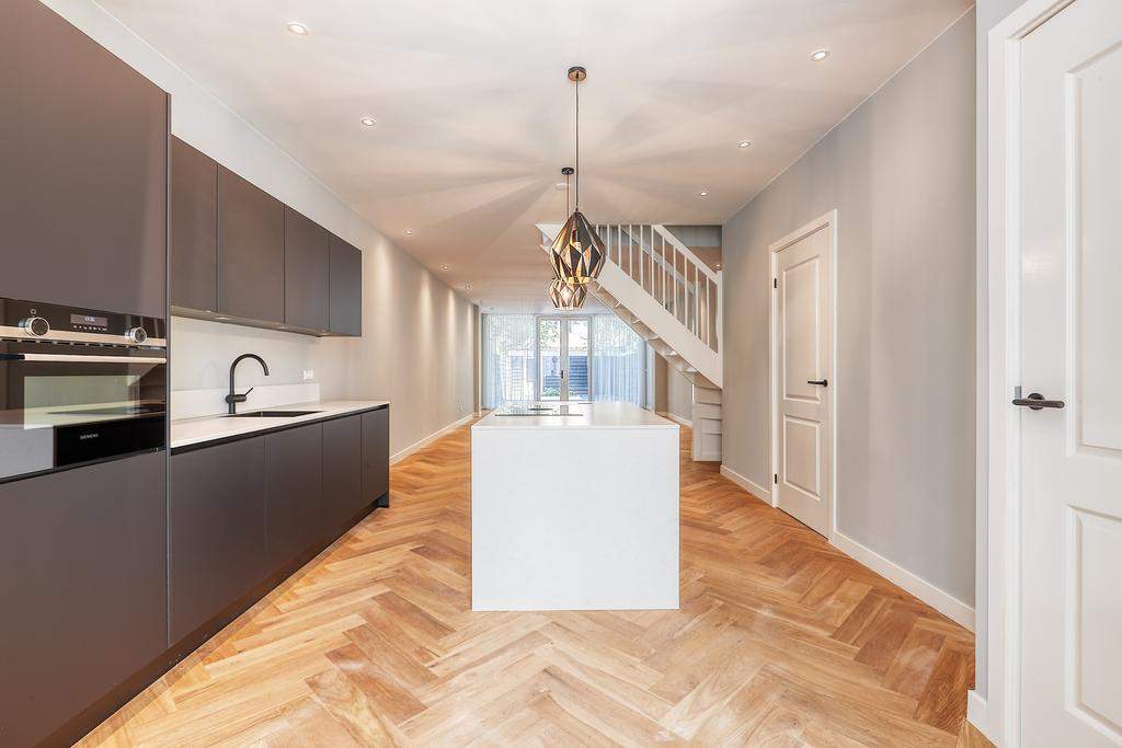 Flat Perenstraat 321, Den Haag - For Rent