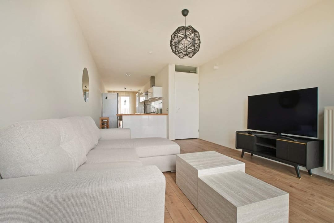 Amplio Apartamento de 3 Habitaciones en Julius Pergerstraat, Ámsterdam - En Alquiler