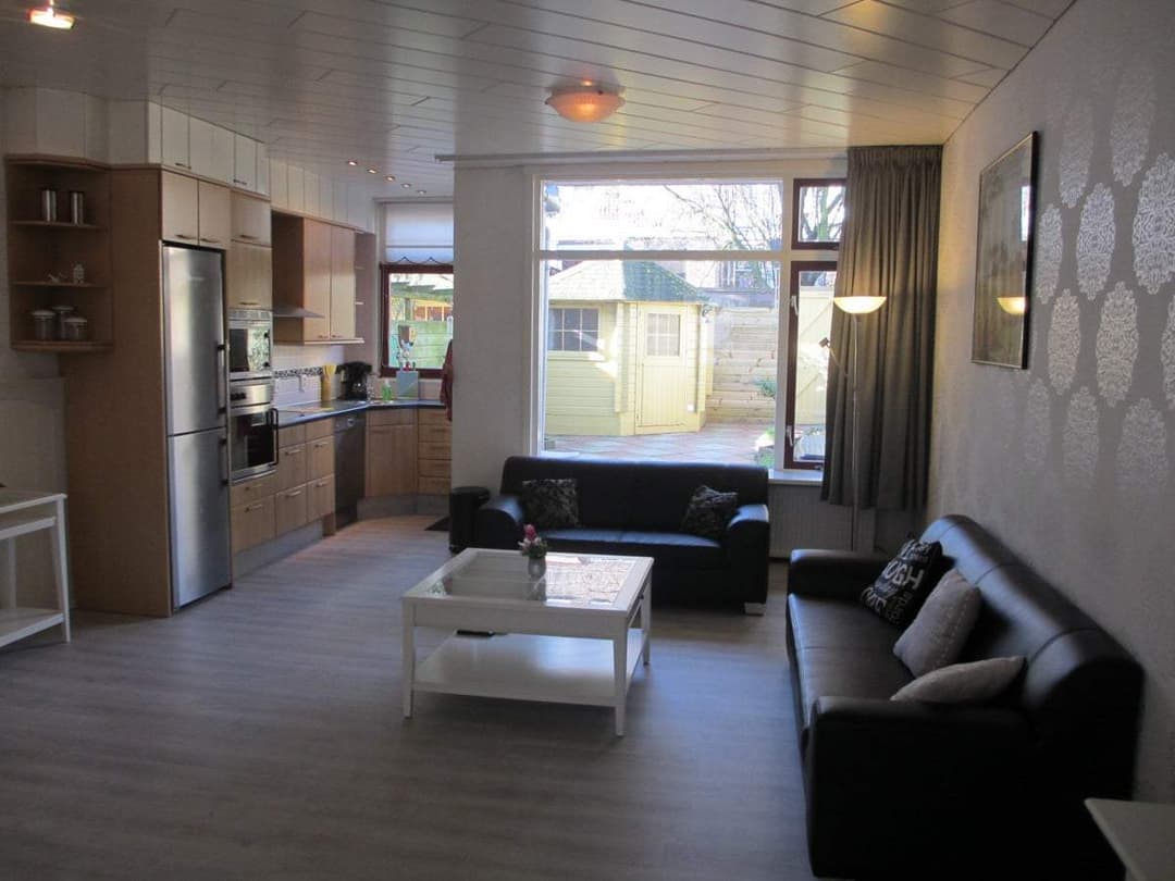 House J A Alberdingk Thijmstraat, Schiedam - For Rent