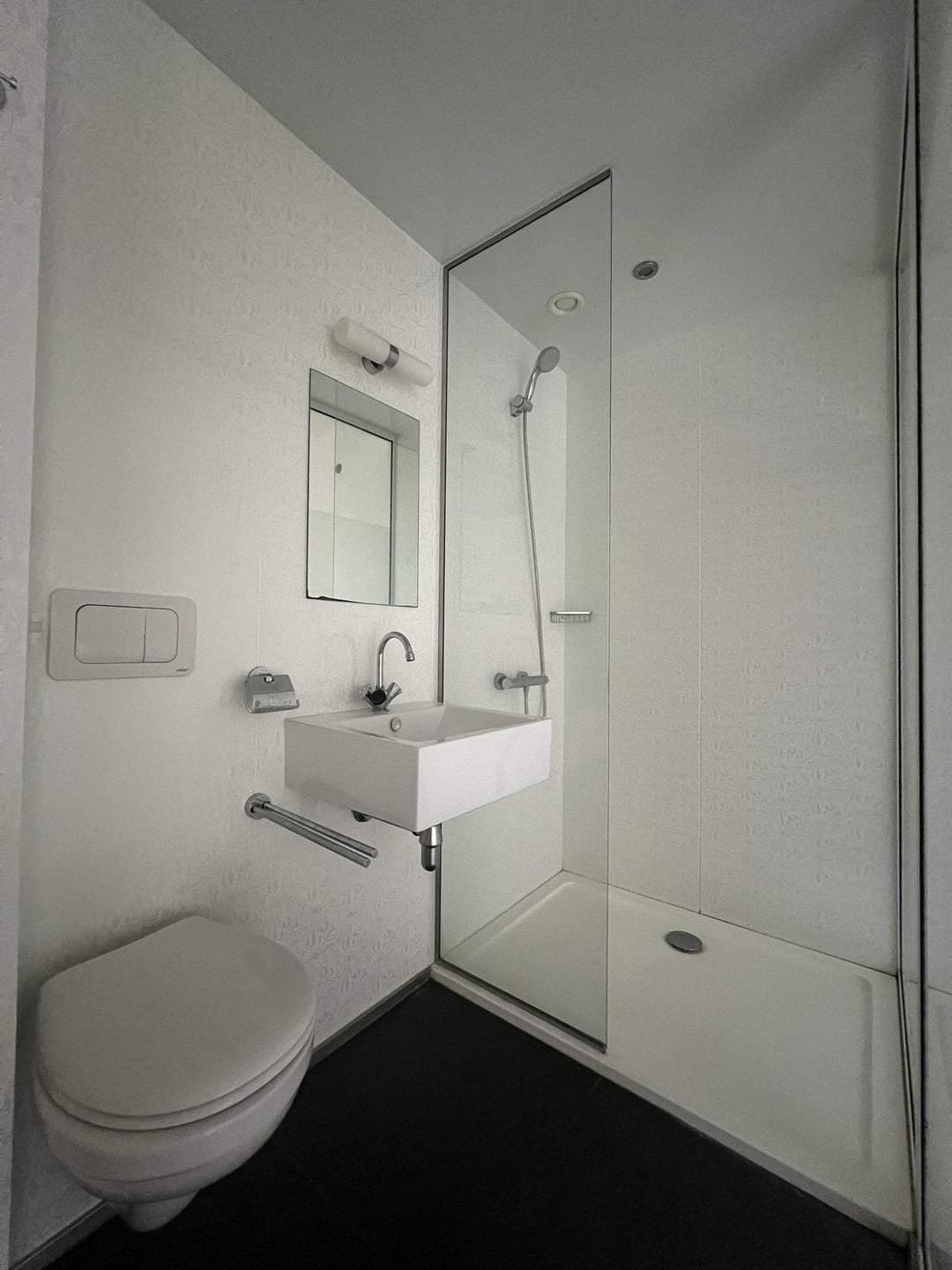 Studio Flat Van Swietenstraat, Leeuwarden - For Rent