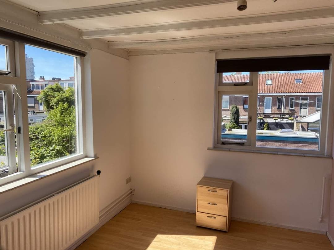 Room Minister van Sonstraat, Tilburg - For Rent
