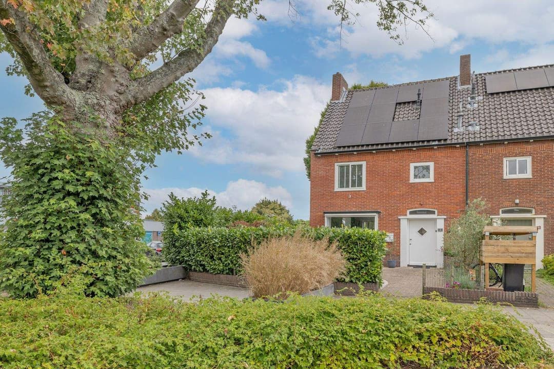 Catharina van Renneslaan, Bussum - Casa familiar de esquina en alquiler