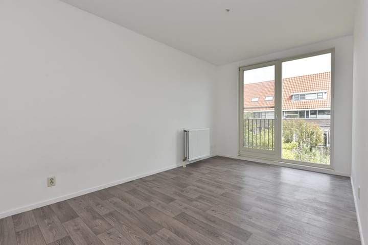 Royal Semi-Detached House, Meierijlaan 40, Den Haag - For Rent